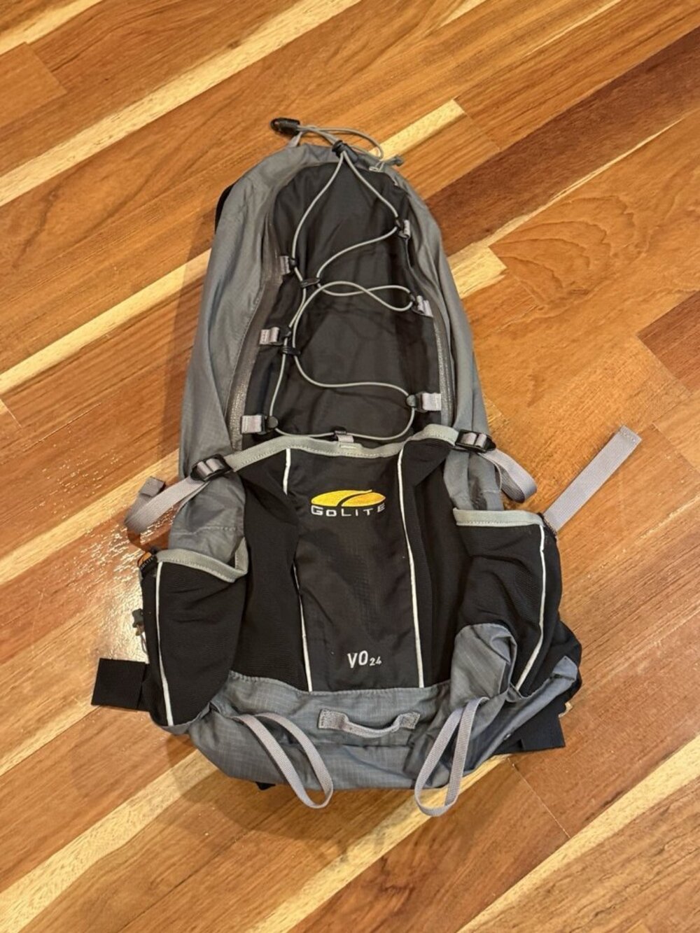 GOLITE VO24 Backpack Rare Lightweight Size Large Black Grey Trail Running